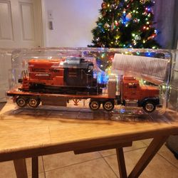 Lionel Semi Truck With Locomotive 2002