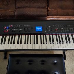 Roland RD-800 88-key  w/ stand and pedal + chair
