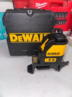 DeWalt Cross Line Laser Level with Case