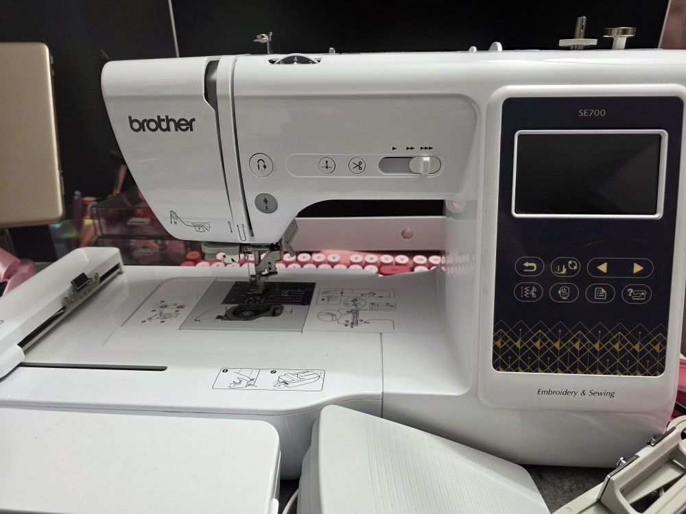 Almost New Brother SE Embroidery/ Sewing Machine 