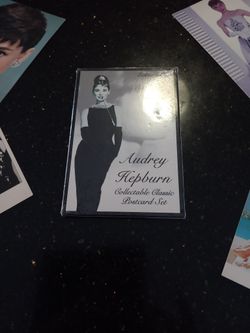 Audrey Hepburn.  Postcards Set.