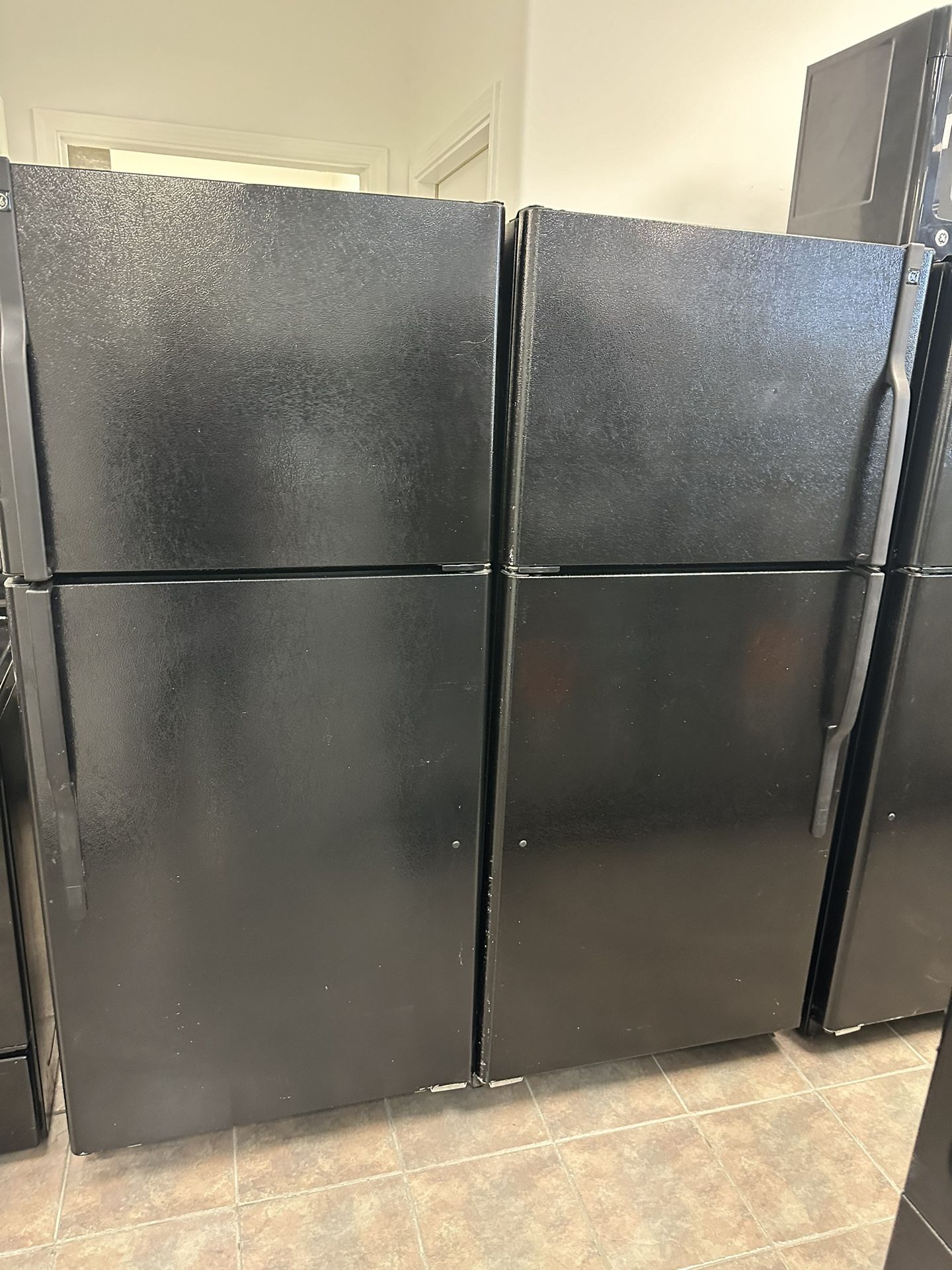 GE Black Top And Bottom Refrigerator