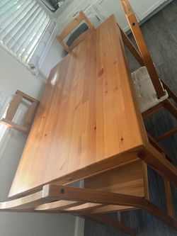 Dinning table/ comedor 4 sillas