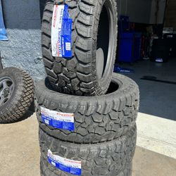 BRAND NEW SET OF ALL TERRAIN TIRES 33x12.50r20