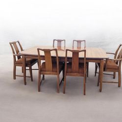 Beautiful Midcentury Dining Table 72x39x30