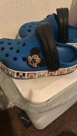 Mickey crocs 