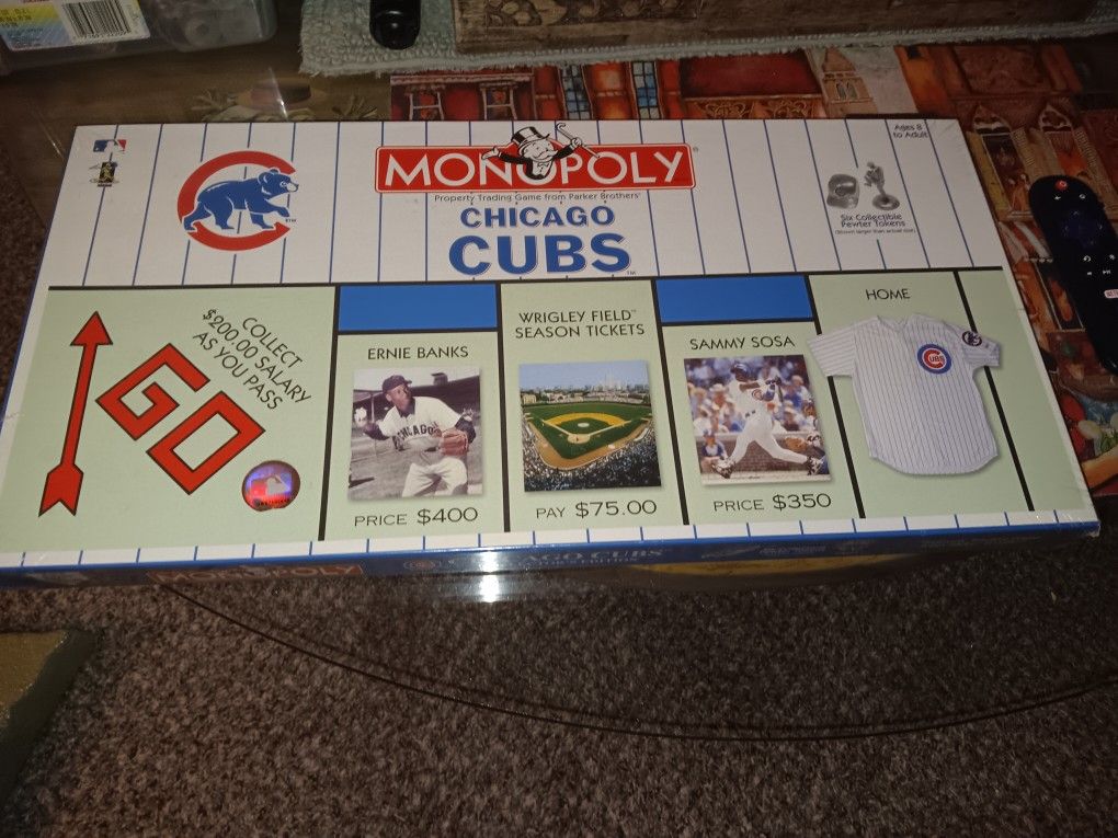New In Plastic Chicago Cubs Collectors Edition Monopoly Game...