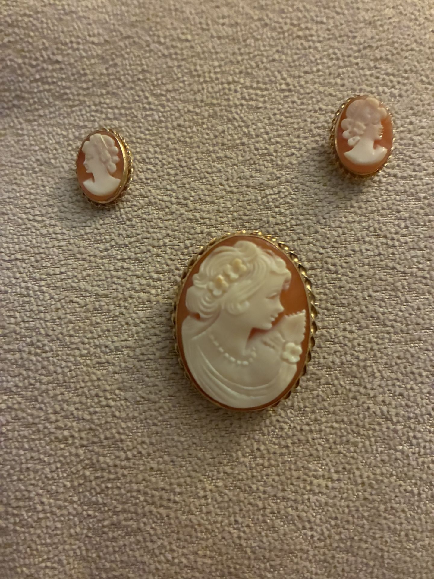 Vintage Cameo Brooch Or Pendant For A Necklass