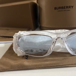 New Burberry Shark Glasses BE4399