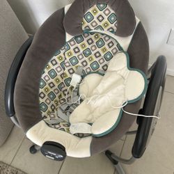 Graco Glider LX Baby Swing