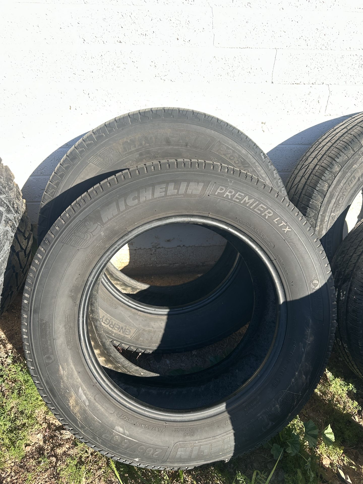 Michelin 265/60/R18 β Matching Set of 2 $45 EACH | Made in USA πΊπΈ