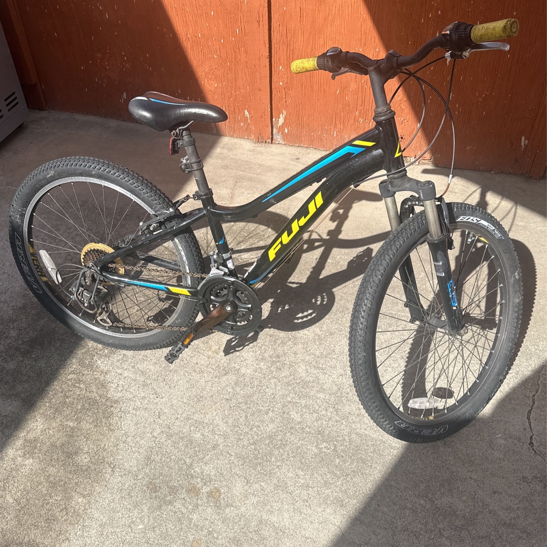 Fuji 24’ Junior Mountain Bike