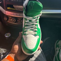 Jordan 1 Mid Lucky Green used