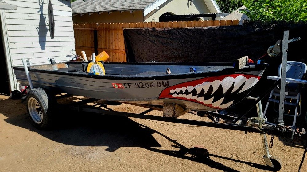 14ft Aluminum boat