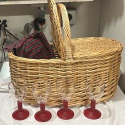 Large Wicker Picnic Basket W/Accessories