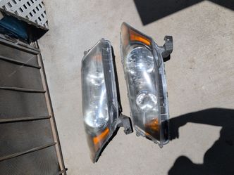 LEFT AND RIGHT HEADLIGHTS FOR 2012 HONDA ACCORD