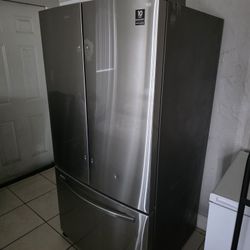 Working Fridge Great Garage Fridge No Handles 