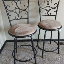 Pair Of 2 Counter Height Stools $20 For Both