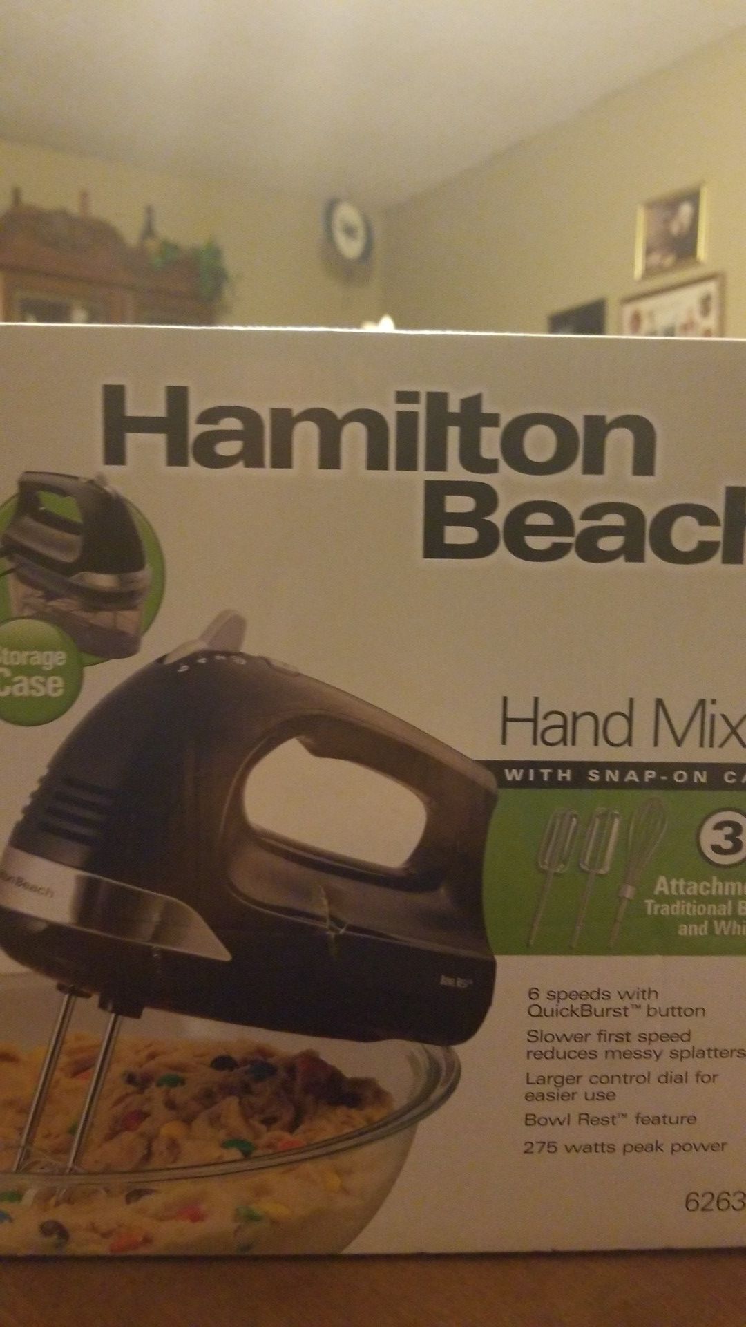 Hamilton Beach Hand Mixer with snap on case and 3 traditional beaters New