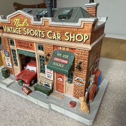 Lemax Nick’s Vintage Sports Car Shop Christmas Village