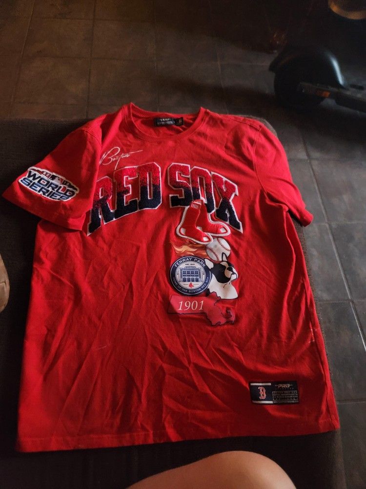 Large Men's Red Sox Series Shirt