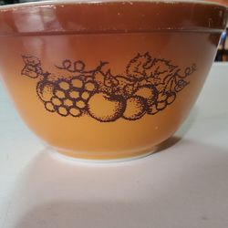 Vintage Pyrex Nesting Bowl Old Orchard