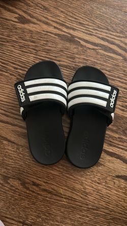 Kids size 10 adidas pool slides sandals