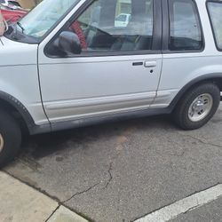 1997 Ford Explorer