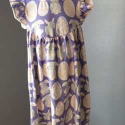 Easter Dress size 6T by pearls and piggytails
90% cotton and 10% polyester 

