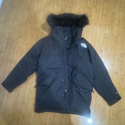 North Face Men's Parka (New)