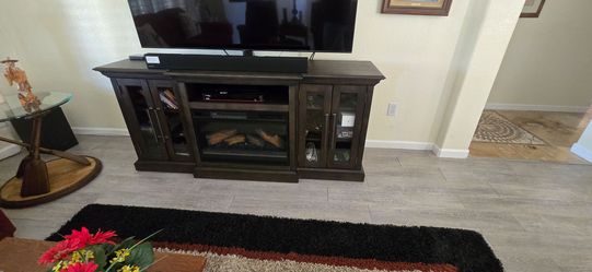 ELECTRIC FIREPLACE