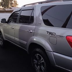 2005 Toyota Sequoia