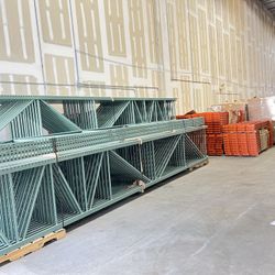 Teardrop Pallet Racks Made In USA Industrial Warehouse Racking Shelving Forklifts 