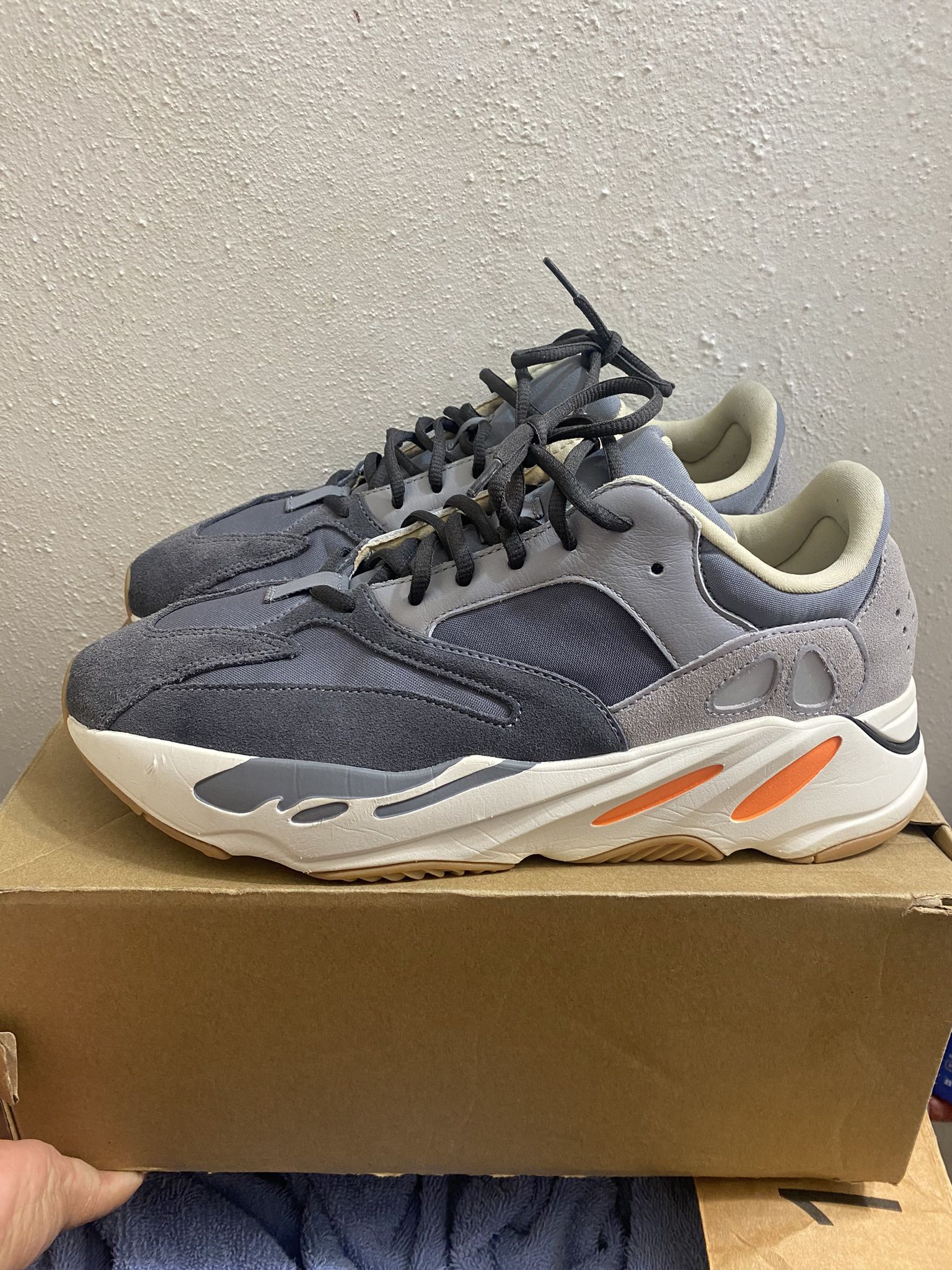 Adidas Yeezy Boost 700 Magnet Men Size 12.5 Authentic