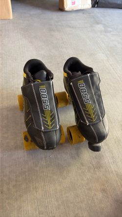 5500 Quad Roller Skates Black and Yellow