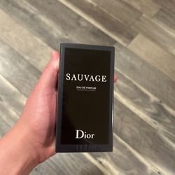 Dior Sauvage Eau De Parfum 100Ml 