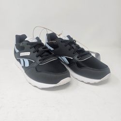 Reebok Low-Top Sneakers Black and Blue