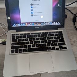 MacBook 2008