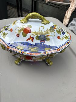 Italian soup tureen