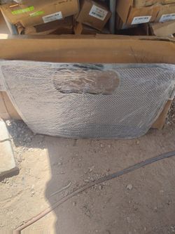 A Grill For A Audi For 2007 To 2009 Q7 Is The Model