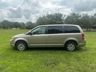 2009 Chrysler town and country