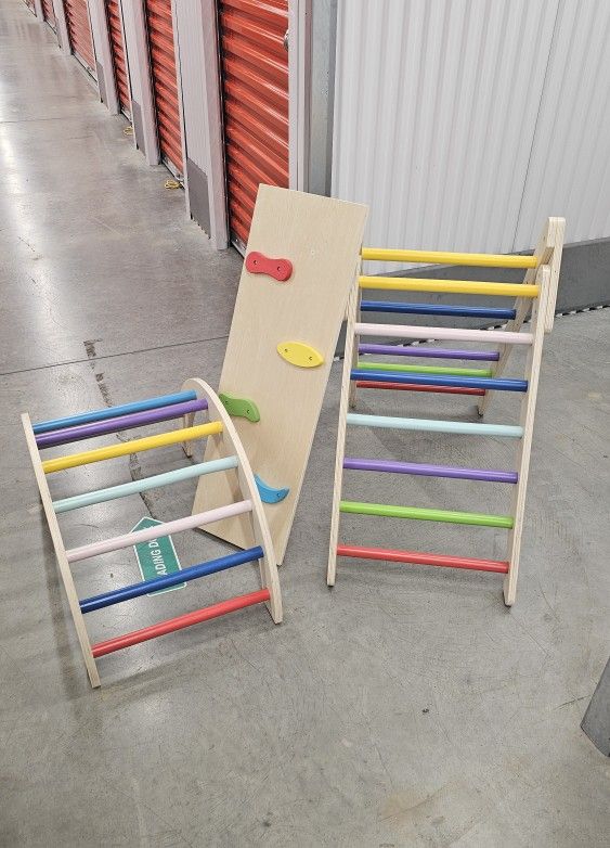 Triangle Set Climbing Toy