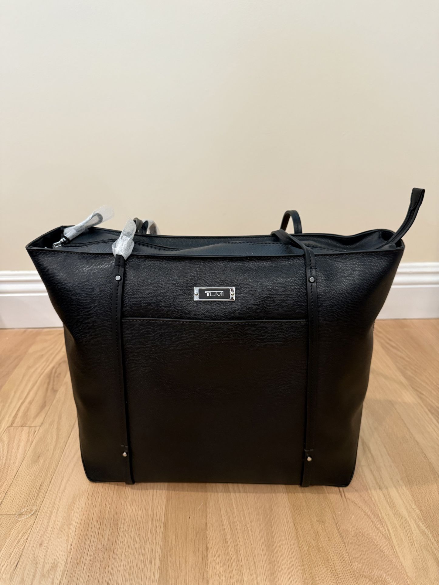 Tumi Sinclair Q Tote