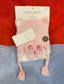 Laura Ashley Baby Hat & Bootie 2 Piece Set Sz 0-6 Months Light Pink w/ Ears-NWT
