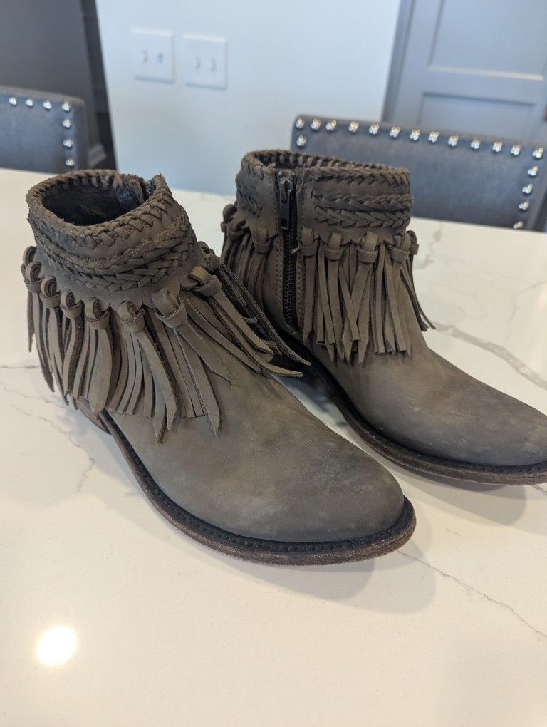 Cowgirl Ankle Boots - NEW!