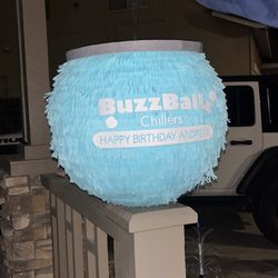 Piñata Buzzball