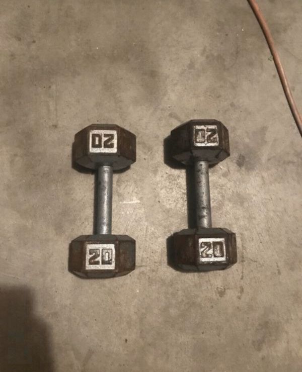 Pair of 20 pound Dumbells / free weights for Sale in Grand Prairie, TX