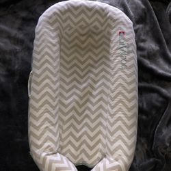 Dock A Tot Deluxe Baby Cushion