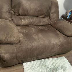 Loveseat recliner
