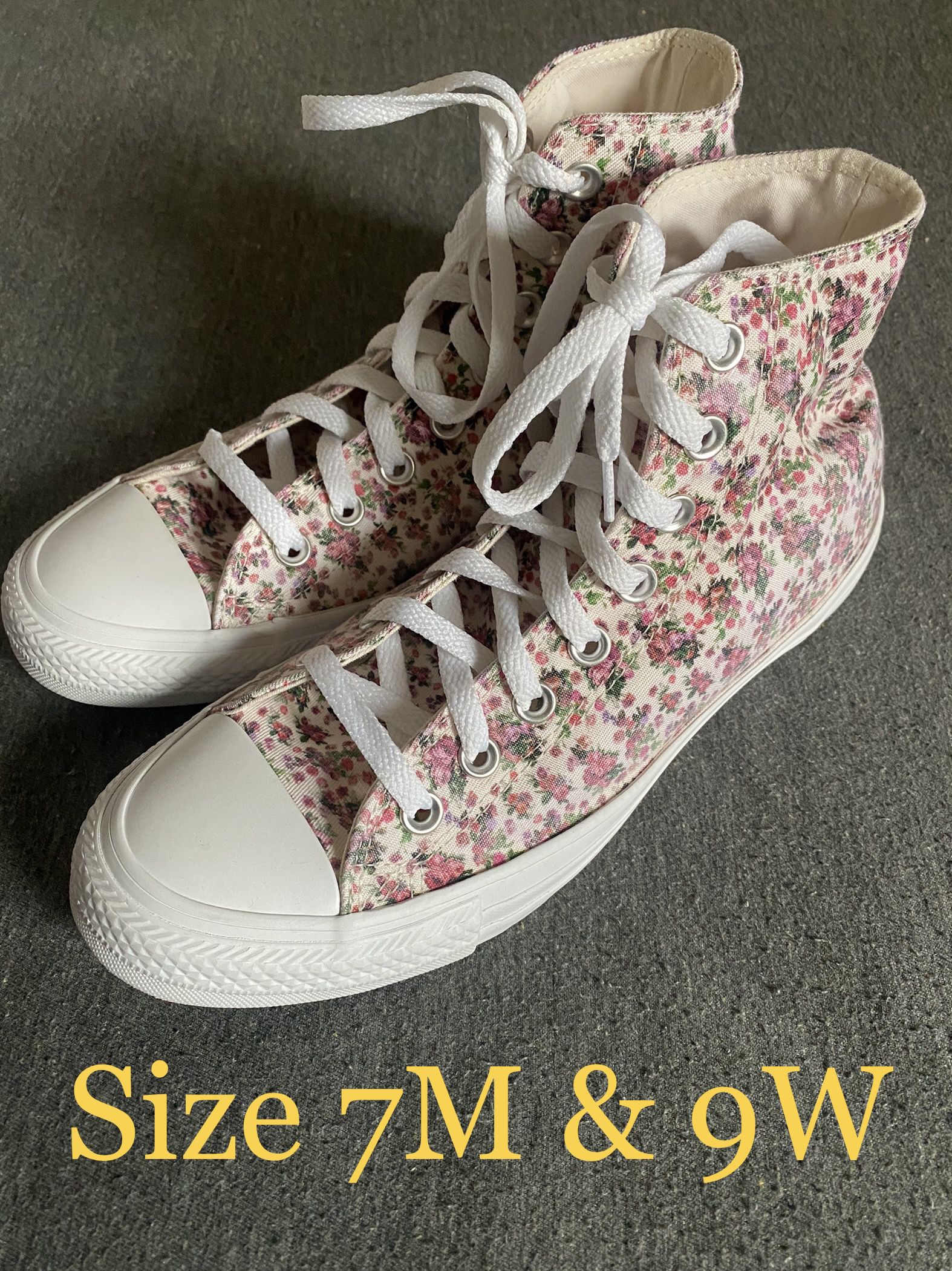 Converse Floral High Tops 🌸 